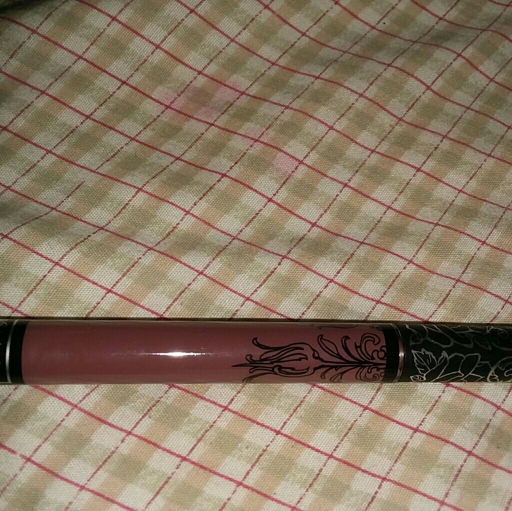 Kat von d liquid lipstick in sanctuary